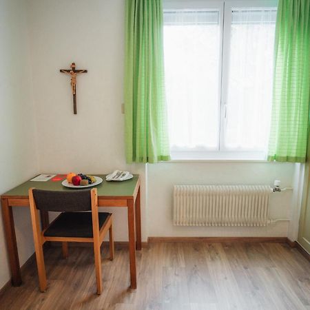 B&B Haus Schoenstatt Contactless- Check-In Brig Εξωτερικό φωτογραφία